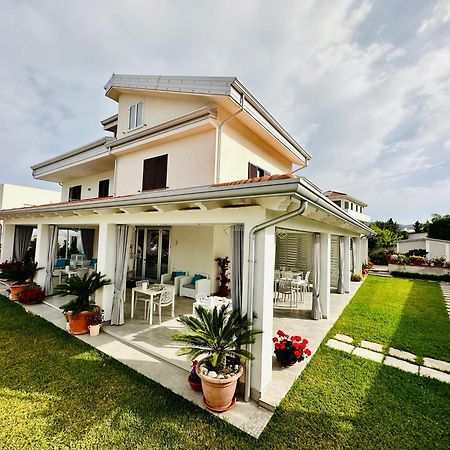 Invilla Bed&Breakfast - Quality Rooms 圣塔·马里亚·迪·卡斯特 外观 照片