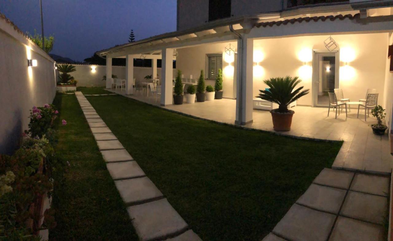 Invilla Bed&Breakfast - Quality Rooms 圣塔·马里亚·迪·卡斯特 外观 照片