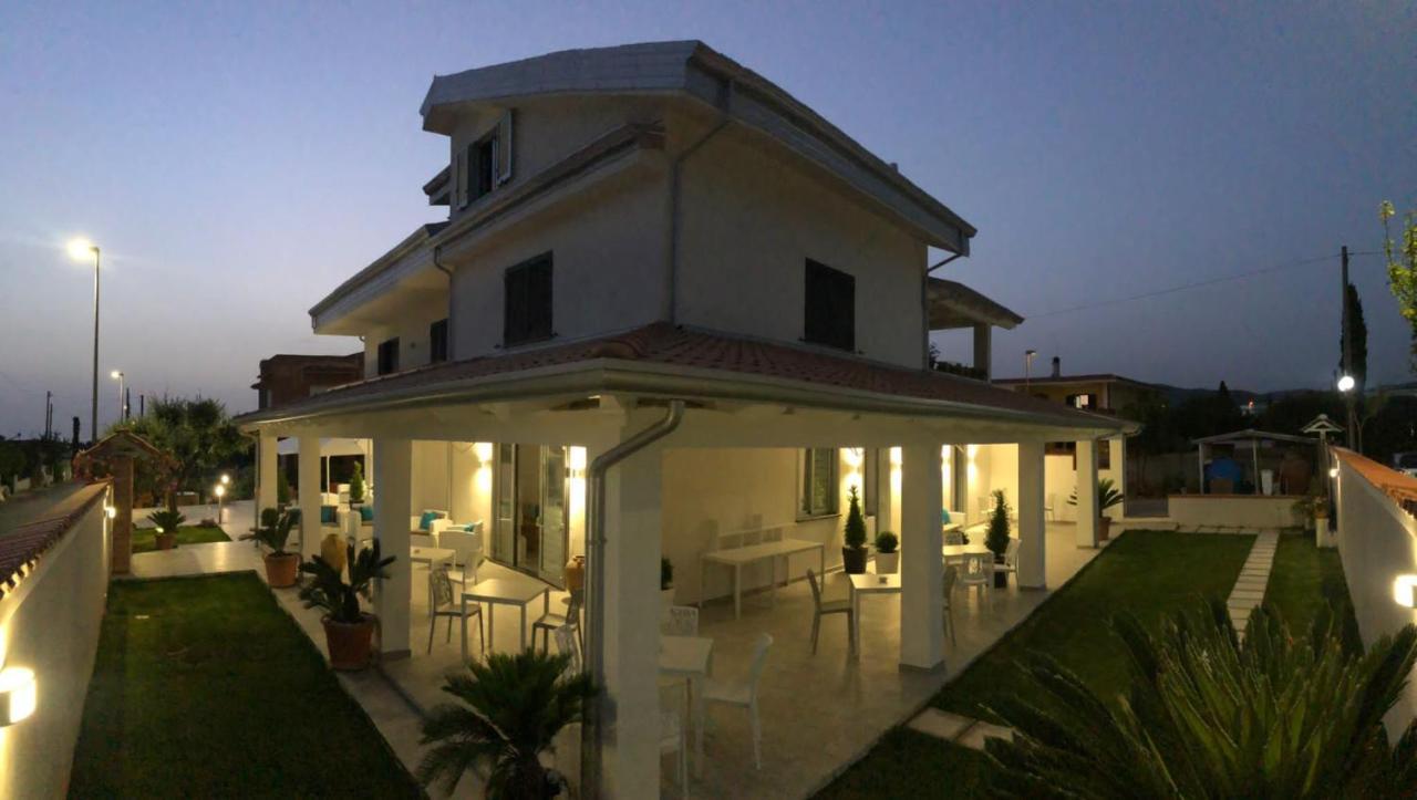 Invilla Bed&Breakfast - Quality Rooms 圣塔·马里亚·迪·卡斯特 外观 照片